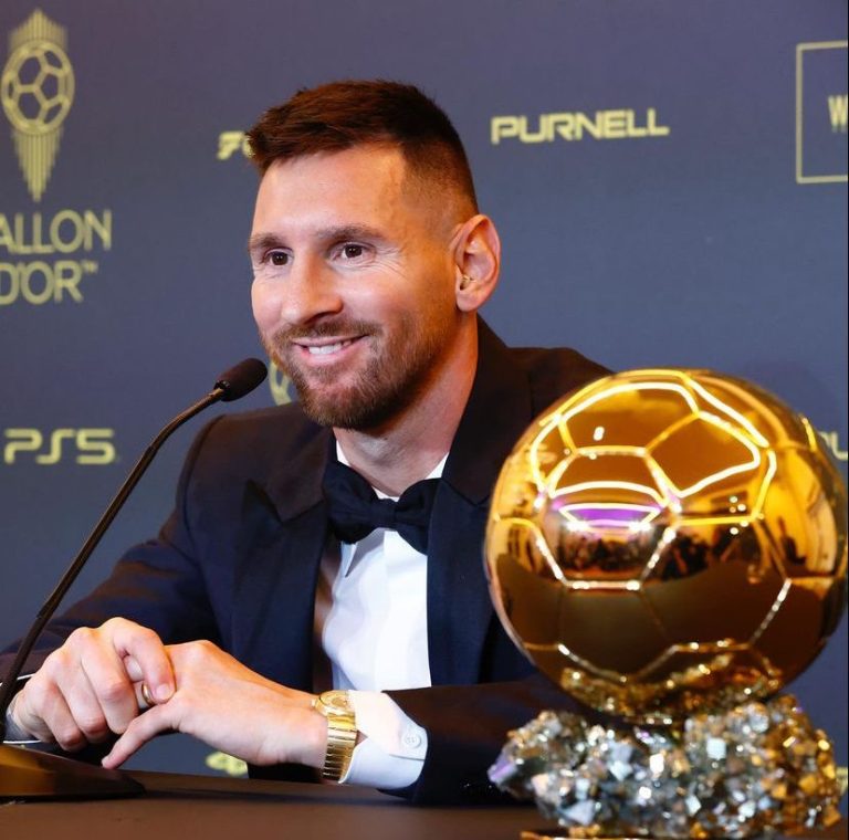 Messi é eleito craque da Copa do Mundo 2022 e conquista o prêmio pela 2ª  vez