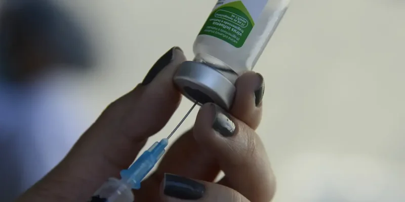 Campanha Nacional de Vacinação contra a Gripe, no Rio de Janeiro