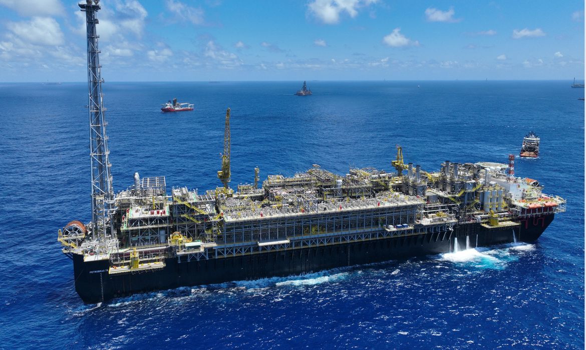Santos (SP), 02/01/2026 - A Petrobras inicia produção de petróleo do navio-plataforma P-78, no campo de Búzios, no pré-sal da Bacia de Santos. Búzios 6 (P-78) possui capacidade de produzir 180 mil barris de óleo e 7,2 milhões de m³ de gás diários. Foto: Petrobras/Divulgação