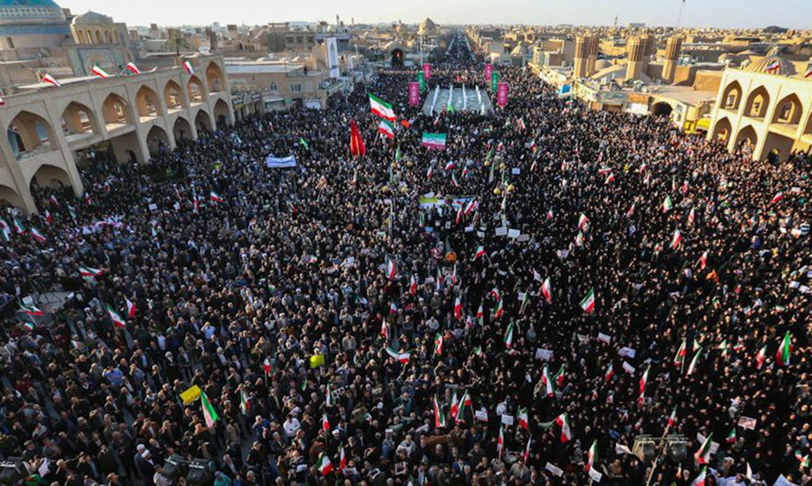 Tehran, 12/01/2026 - Ato pró-governo no Irã. Foto: Fars News Agency/Divulgação