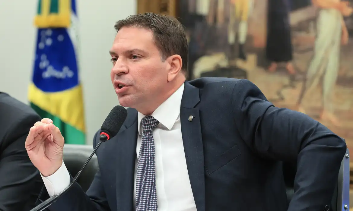 Brasília (DF), 07/05/2025  - Reunião da Comissão de Constituição e Justiça e de Cidadania (CCJ) da Câmara para votar requerimento que pede a suspensão de ação penal contra o deputado Ramagem. Foto: Lula Marques/Agência Brasil