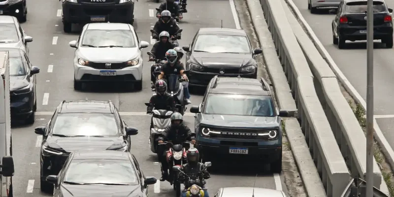 São Paulo (SP), 16/01/2025 - Aplicativo 99, lança serviço de Moto Taxi em São Paulo, contrariando norma da prefeitura que proíbe o serviço.
Foto: Paulo Pinto/Agência Brasil