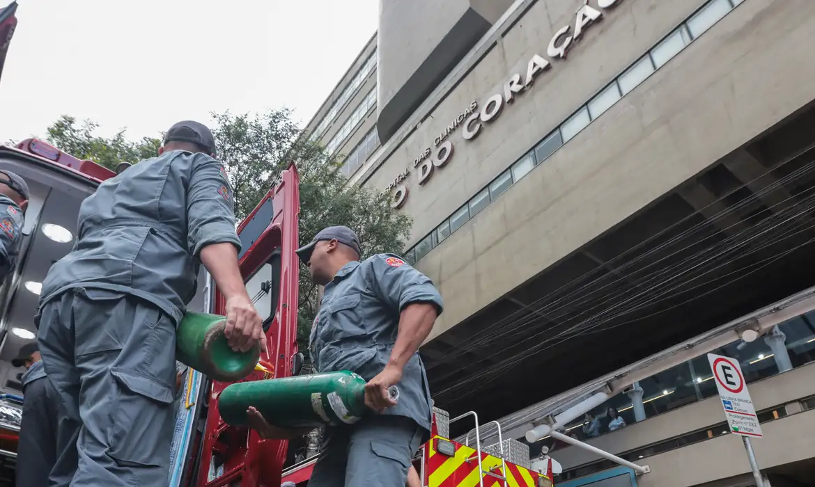 Sao Paulo (SP), 30/01/2026 - Bombeiros atendem ocorrência de incêndio no Instituto do Coração.
Foto: Paulo Pinto/Agencia Brasil