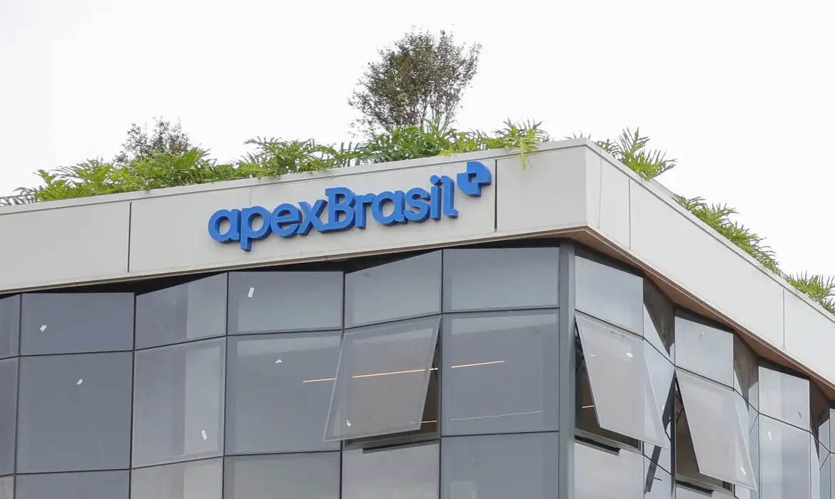 Brasília, (DF), 15/12/2025 – Presidente Luiz Inácio Lula da Silva participa da inauguração da nova sede da ApexBrasil e ato alusivo à abertura de 500 novos mercados para a exportação de produtos agropecuários.
Foto: Fabio Rodrigues-Pozzebom/ Agência Brasil