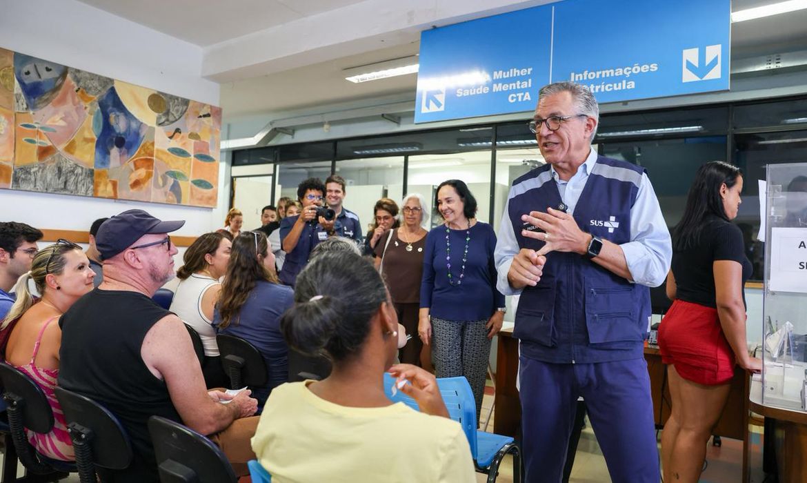 Botucatu (SP), 18/01/2026 - O ministro da Saúde, Alexandre Padilha, iniciou a vacinação contra a dengue com a primeira vacina 100% nacional, de dose única, desenvolvida pelo Instituto Butantan. Foto: Walterson Rosa/MS