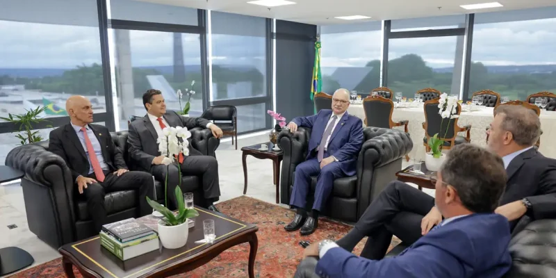 Brasília (DF), 24/02/2026 - Presidente do STF, Edson Fachin, durante reunião com Senador Davi Alcolumbre, Presidente do Senado Federal, Deputado Hugo Motta, Presidente da Câmara dos Deputados, Ministro Vital do Rego Filho, Presidente do Tribunal de Contas da União e Hindenburgo Chateaubriand, Vice-Procurador Geral da República.
Foto: Rosinei Coutinho/STF