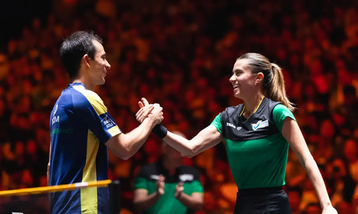 Hugo Calderano e Bruna Takahashi - duplas mistas avançam à final inédita do Smash de Singapura, em 26/02/2026