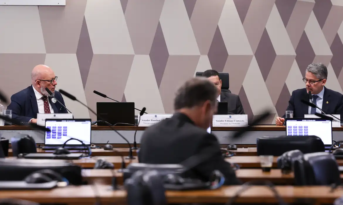 Brasília- DF  – 31/-3/2026 – Reunião da CPI do Crime Organizado durante depoimento do professor , Leandro Piquet Carneiro.  Foto: Lula Marques/ Agência Brasil.