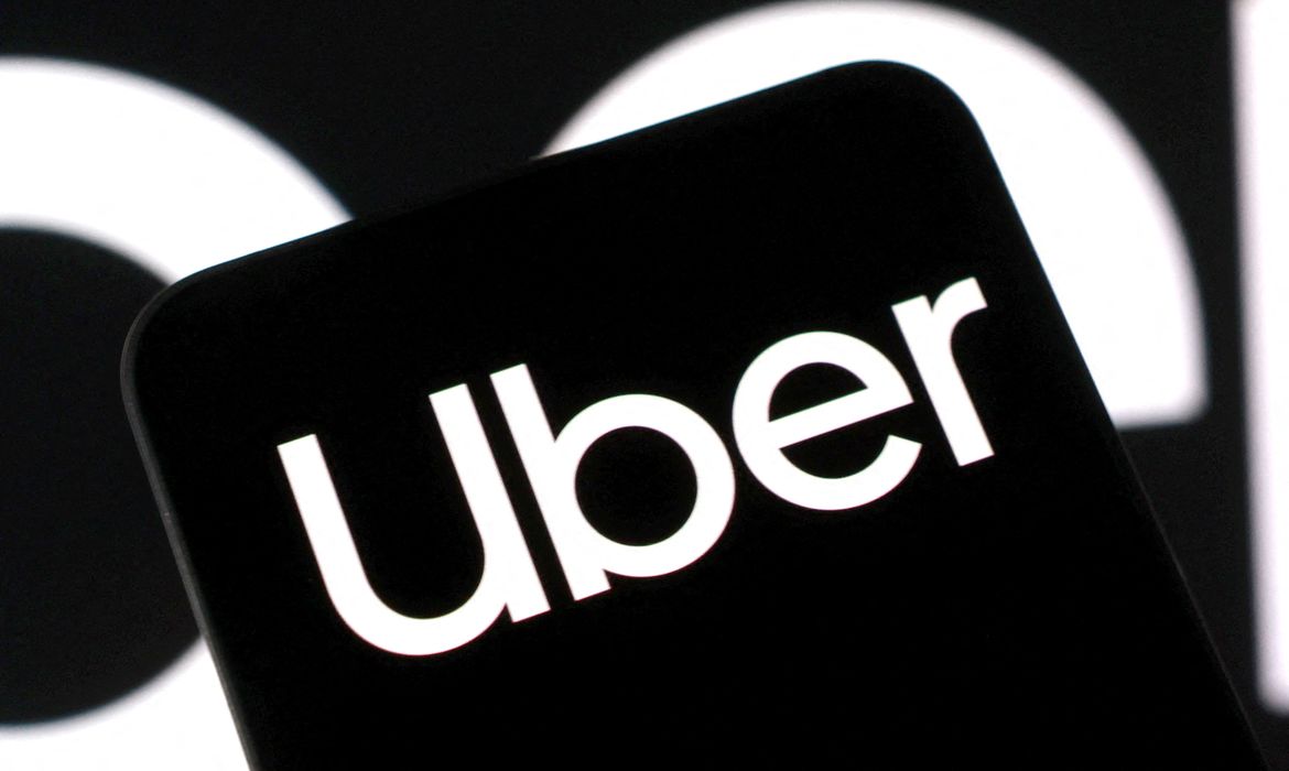 FILE PHOTO: Uber logo is seen in this illustration taken August 5, 2025. REUTERS/Dado Ruvic/Illustration/File Photo