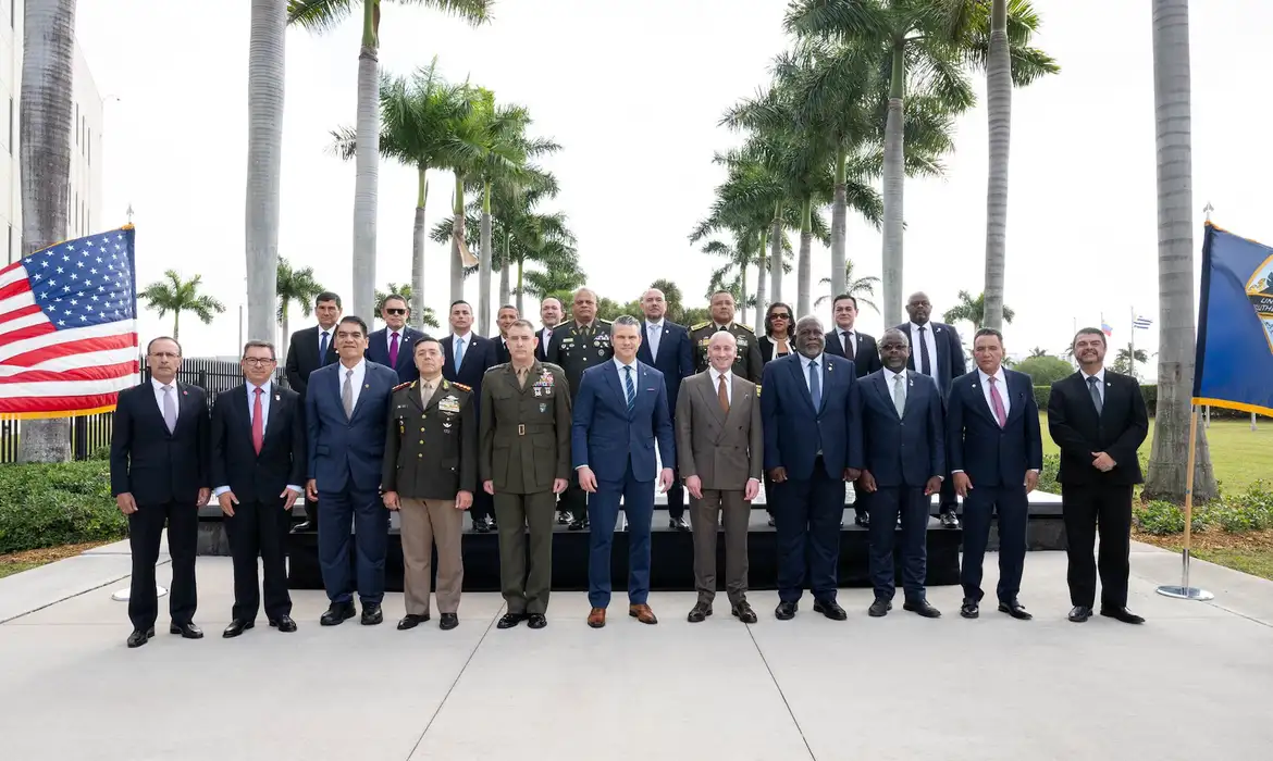 Florida, 06/03/2026 - Secretary of War Pete Hegseth underscored the importance of strong, regional border security today during the inaugural Americas Counter Cartel Conference at U.S. Southern Command headquarters in Doral. Foto: U.S. Southern Command/Divulgação