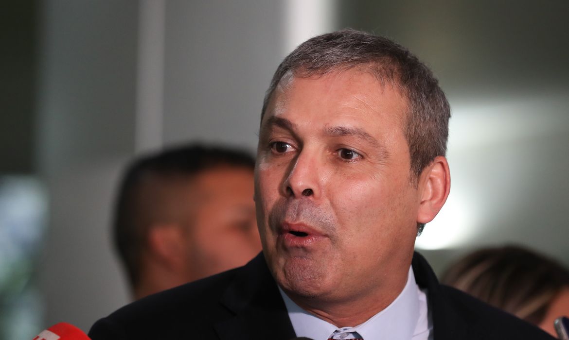 Brasília (DF), 26/06/2025  - O líder do PT na Câmara, Lindbergh Farias, durante coletiva no Salão Verde. Falou sobre a votação do IOF.. Foto: Lula Marques/Agência Brasil