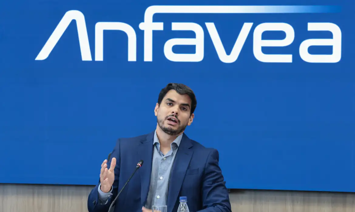 Sao Paulo (SP), 15/01/2026 . Coletiva do presidente da Anfavea (Associação Nacional dos Fabricantes de Veículos Automotores)  Igor Calvet, apresentando os resultados de 2025 é projeções para 2026.
Foto: Paulo Pinto/Agencia Brasil