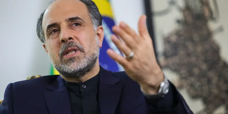 Brasília (DF) 30/03/2026 O embaixador do Irã, Abdollah Nekounam Ghadiri, durante entrevista exclusiva à Agência Brasil Foto: Fabio Rodrigues-Pozzebom/ Agência Brasil
