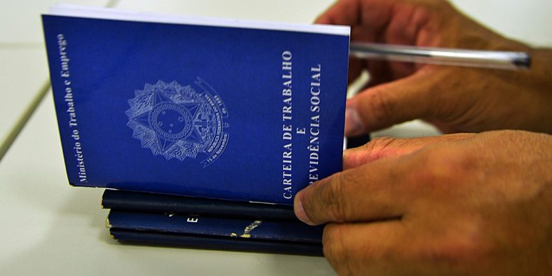 Carteira de Trabalho e Previdência Social (CTPS)