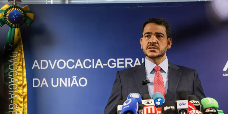 Brasília (DF), 01/07/2025 - o ministro da AGU, Jorge Messias, informou que a ação declaratória de constitucionalidade foi apresentada após solicitação feita pelo presidente Luiz Inácio Lula da Silva e com base em estudo técnico e jurídico solicitado ao órgão na semana passada.
Foto: José Cruz/Agência Brasil