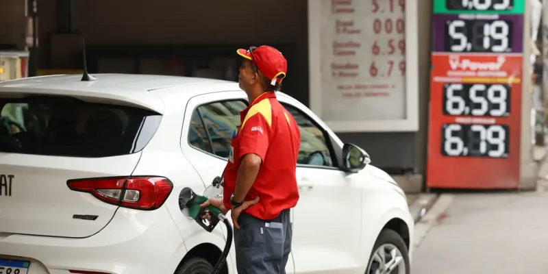 Rio de Janeiro (RJ), 20/03/2026 - Preços dos combustíveis em posto Shell na Lapa. Foto: Rovena Rosa/Agência Brasil