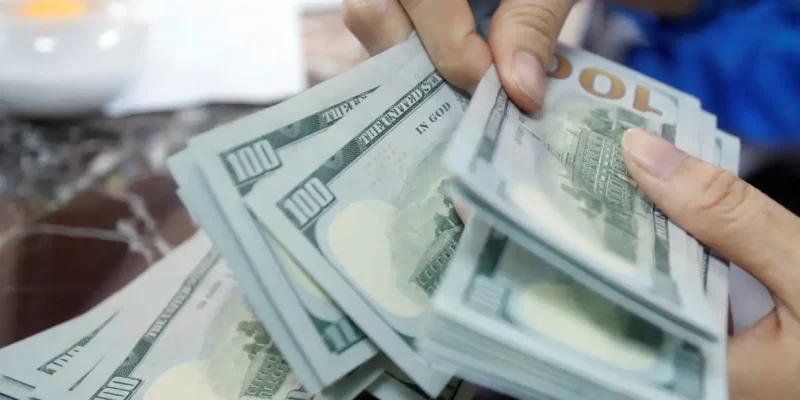 Notas de dólar
16 de maio de 2016
REUTERS/Kham