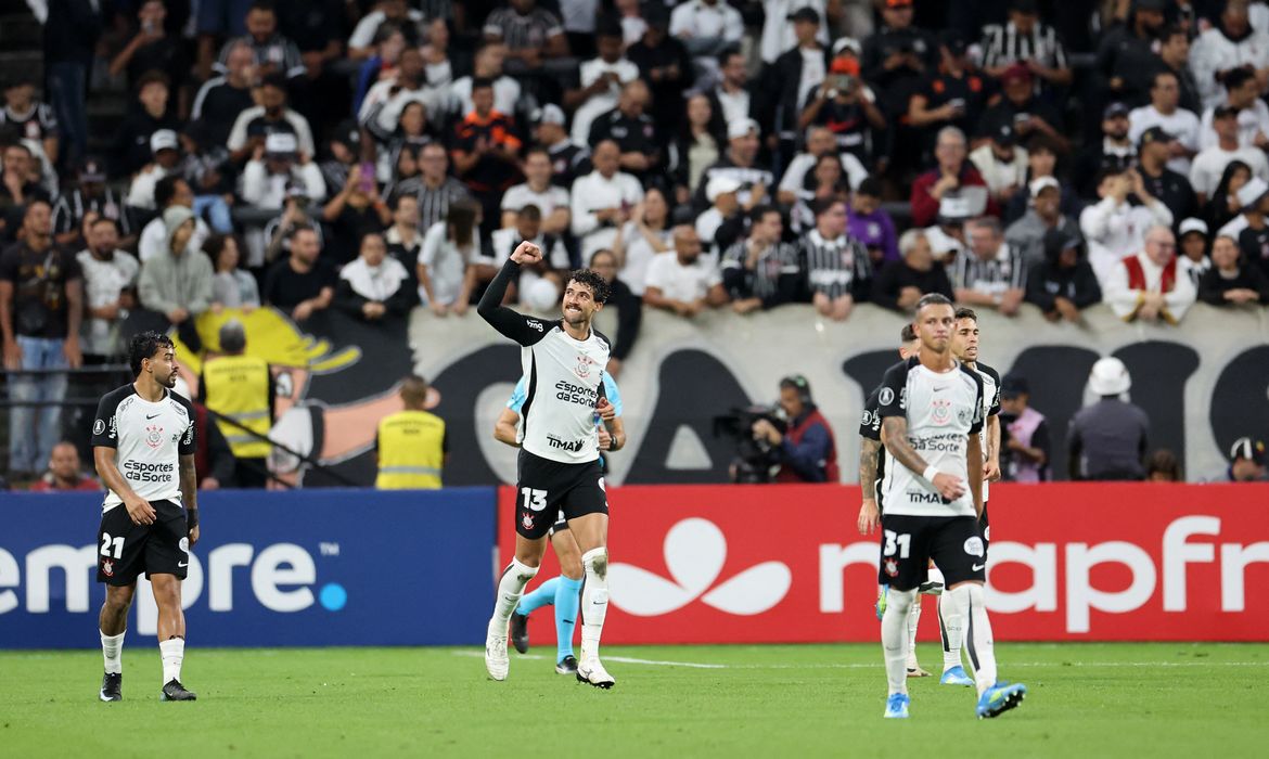 Copa Libertadores, Corinthians, Santa Fe