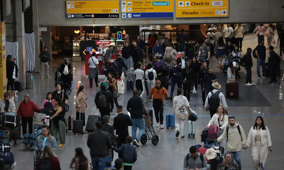 São Paulo (SP), 21/10/2025 - Movimento no Aeroporto de Guarulhos. Foto: Paulo Pinto/Agência Brasil