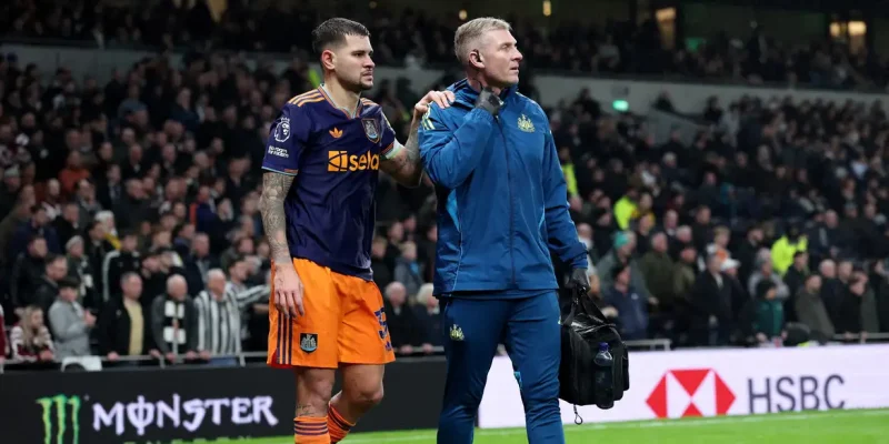 Bruno Guimarães em jogo do Newcastle United contra o Tottenham Hotspur
 10 de fevereiro de 2026     Action Images via Reuters/Paul Childs