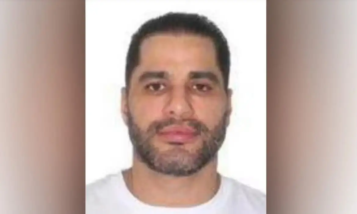 04/03/2026 - A Polícia Federal lamenta informar que Luiz Phillipi Machado de Moraes Mourão, um dos presos na Operação Compliance Zero, deflagrada nesta quarta-feira (4/3), atentou contra a própria vida, enquanto se encontrava sob custódia da instituição na Superintendência Regional da Polícia Federal em Minas Gerais. Foto: PM MG/Divulgação