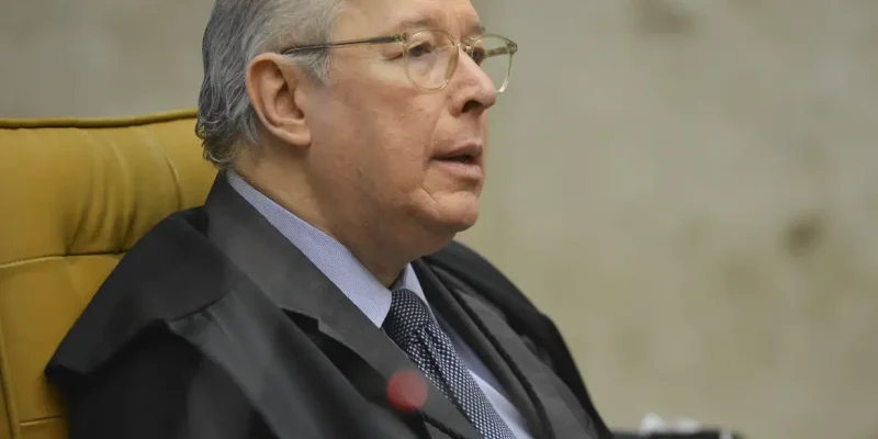 O ministro Celso de Mello, durante  abertura do terceiro dia de julgamento sobre a validade da prisão em segunda instância no  Supremo Tribunal Federal (STF)