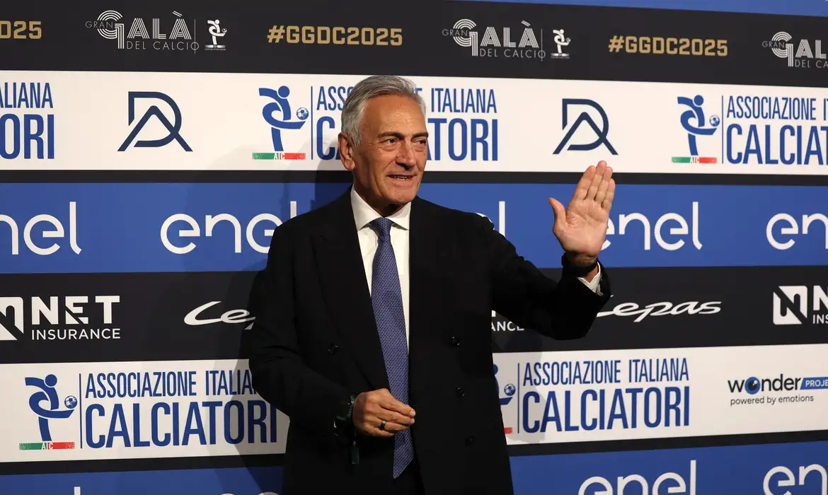Gabriele Gravina em Milão
 1º de dezembro de 2025     REUTERS/Claudia Greco
