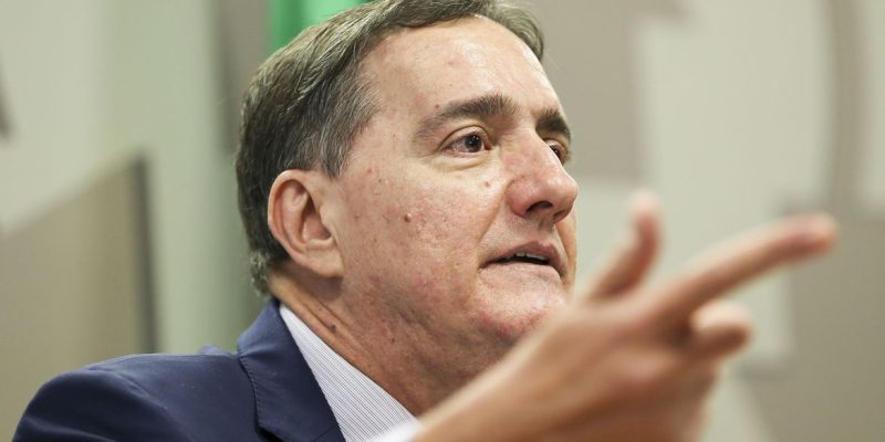 O diretor-presidente da Agência Nacional de Vigilância Sanitária (Anvisa), Jarbas Barbosa, durante audiência pública na Comissão de Assuntos Sociais do Senado.