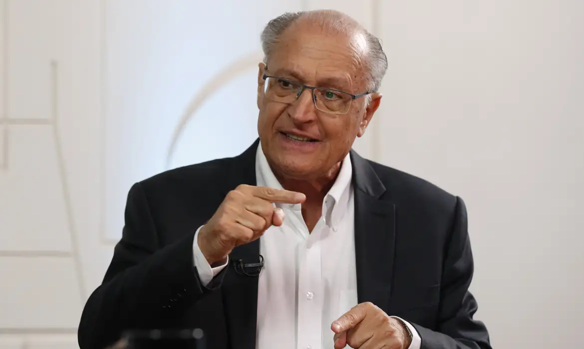 Brasília (DF), 09/03/2026 - Vice-Presidente da República, Geraldo Alckmin,  durante gravação do programa Na Mesa com Datena. 
Foto: Bruno Peres/Agência Brasil