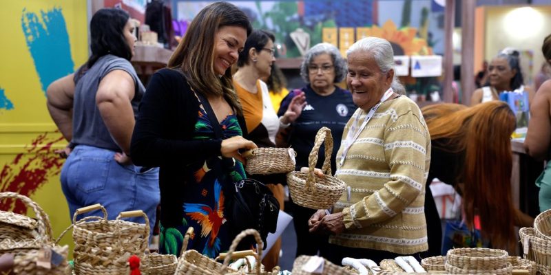 Rio de Janeiro (RJ), 09/04/2025 - Começa a Feira Rio Artes para capacitação e negócios em economia criativa, no Centro de Convenções Expomag, centro da cidade. Foto: Tânia Rêgo/Agência Brasil