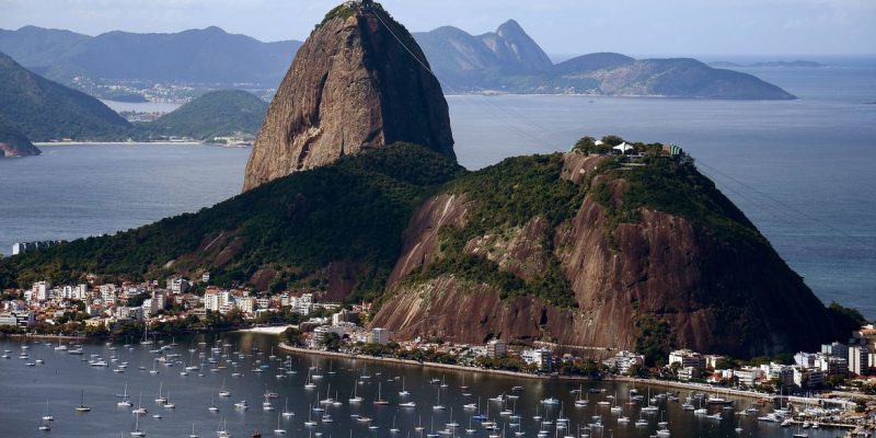 Vista do Pão de Açúcar e enseada de Botafogo