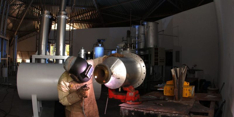 Montagem da Unidade experimental de produção de biodiesel da NUTEC.
Fortaleza (CE) 16.08.2006,indústrias; fábricas,  produção de biodiesel da NUTEC