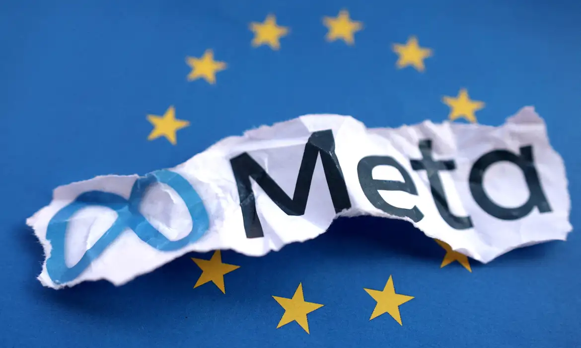 FILE PHOTO: FILE PHOTO: EU flag and Meta logo are seen in this illustration taken, May 22, 2023. REUTERS/Dado Ruvic/Illustration/File Photo/File Photo