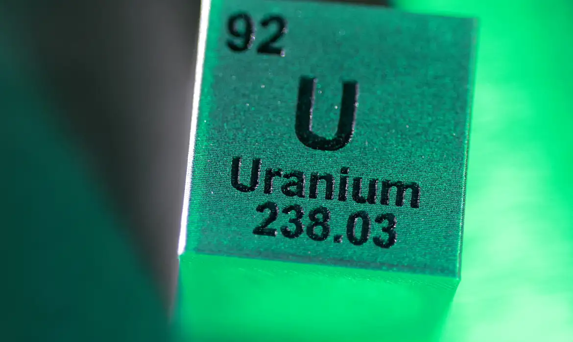 FILE PHOTO: A block with the symbol, atomic number and mass number of Uranium (U) element, in this illustration taken January 21, 2026. REUTERS/Dado Ruvic/Illustration/File Photo