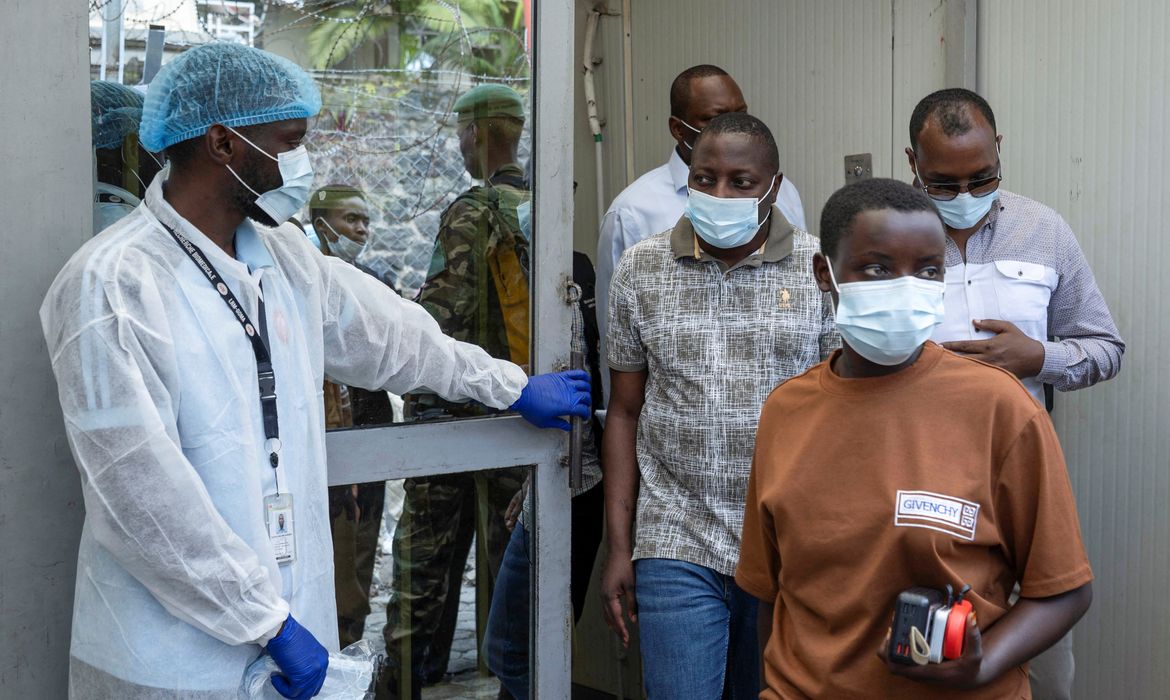 Bahati Erasto Musanga, provincial Governor walks with other officials, as they leave the Rodolphe Merieux Laboratory, National Biomedical Research Institute (INRB), where samples from suspected Ebola cases are examined, as part of the response to the epidemic in Goma, North Kivu province of the Democratic Republic of Congo, May 19, 2026. REUTERS/Arlette Bashizi
