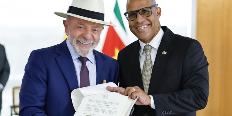 06.05.2026 - Presidente da República, Luiz Inácio Lula da Silva, durante apresentação de cartas credenciais do Embaixador da República do Suriname, Ike Desmond Antonius, no Palácio do Planalto. Brasília - DF.
Foto: Ricardo Stuckert / PR