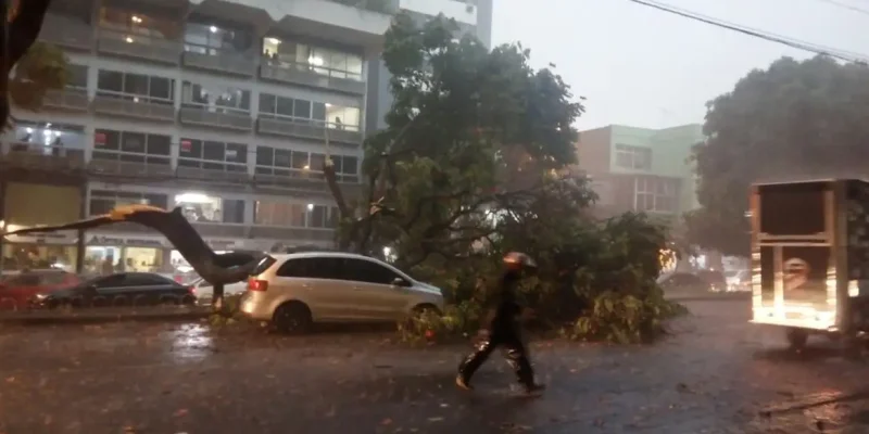 Forte tempestade de 20 minutos surpreende Belo Horizonte. Foto: Corpo de Bombeiros/Divulgação