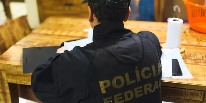05/03/2026 - | FICCO/SP e GAECO/SP deflagram Operação Bazaar para investigar esquema de pagamento de vantagens indevidas a agentes públicos para proteção de organização criminosa especializada em lavagem de dinheiro. São cumpridos 11 mandados de prisão preventiva e 17 de busca e apreensão. Foto: Polícia Federal/Divulgação
