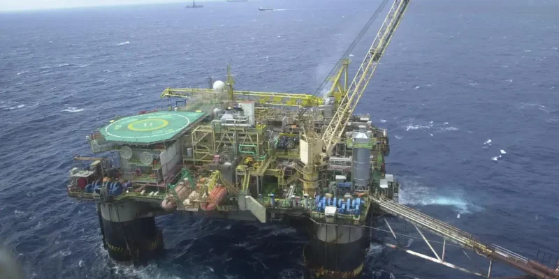 plataforma_de_petroleo.jpg