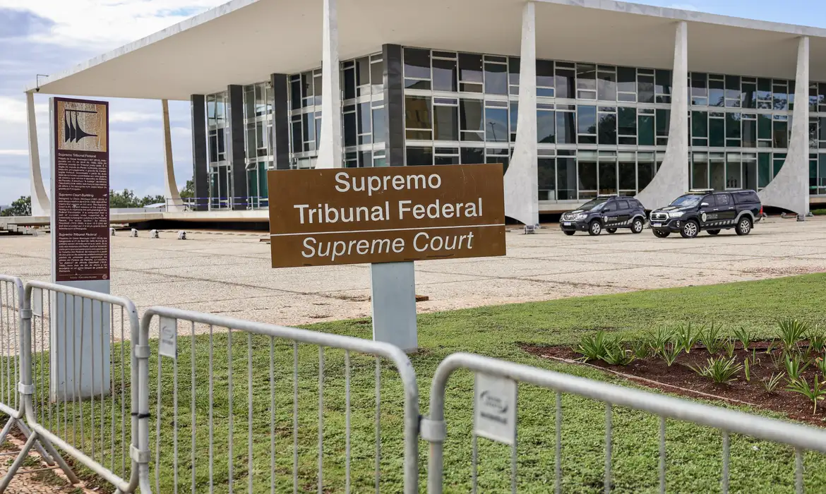 Brasília, (DF) 25/03/2025 - O Supremo Tribunal Federal começa a julgar, o ex-presidente Jair Bolsonaro e mais sete denunciados pela trama golpista vão se tornar réus na ação.
O caso será julgado pela Primeira Turma da Corte, colegiado formado por cinco dos 11 ministros que compõem o tribunal. 
Foto: Fabio Rodrigues-Pozzebom/Agência Brasil