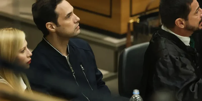 Rio de Janeiro (RJ), 23/03/2026 – O ex-vereador Dr. Jairinho e advogados de defesa durante Tribunal do Júri, no Tribunal de Justiça do Rio de Janeiro, no centro da capital fluminense. Foto: Tomaz Silva/Agência Brasil
