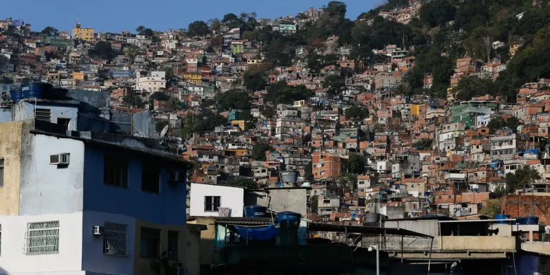 Rio de Janeiro - Comunidade da Rocinha, após confrontos entre grupos de traficantes rivais pelo controle de pontos de venda de drogas (Fernando Frazão/Agência Brasil)