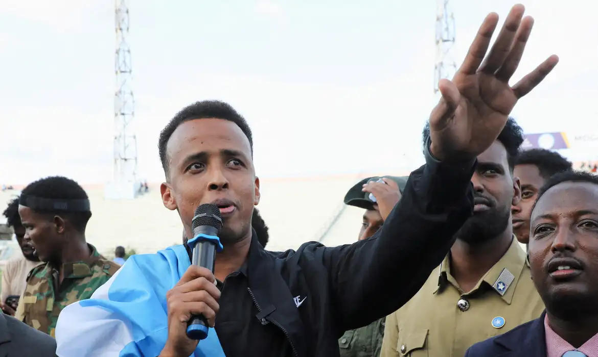 FILE PHOTO: Somali referee Omar Abdulkadir Artan, who was expected to officiate at matches during the 2026 FIFA World Cup but was denied entry to U.S., addresses fans at the Mogadishu stadium, in Mogadishu, Somalia, June 10, 2026 REUTERS/Feisal Omar/File Photo