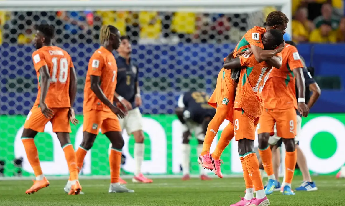 Soccer Football - FIFA World Cup 2026 - Group E - Ivory Coast v Ecuador - Philadelphia Stadium, Philadelphia, Pennsylvania, U.S. - June 14, 2026 Ivory Coast's Amad Diallo and Nicolas Pepe celebrate after the match IMAGN IMAGES via Reuters/Kyle Ross