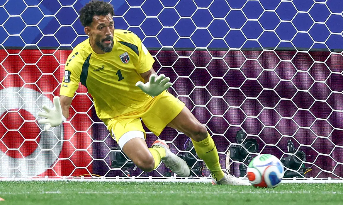 Soccer Football - FIFA World Cup 2026 - Group H - Spain v Cape Verde - Atlanta Stadium, Atlanta, Georgia, U.S. - June 15, 2026
Cape Verde's Vozinha in action as he makes a save IMAGN IMAGES via Reuters/Brett Davis
