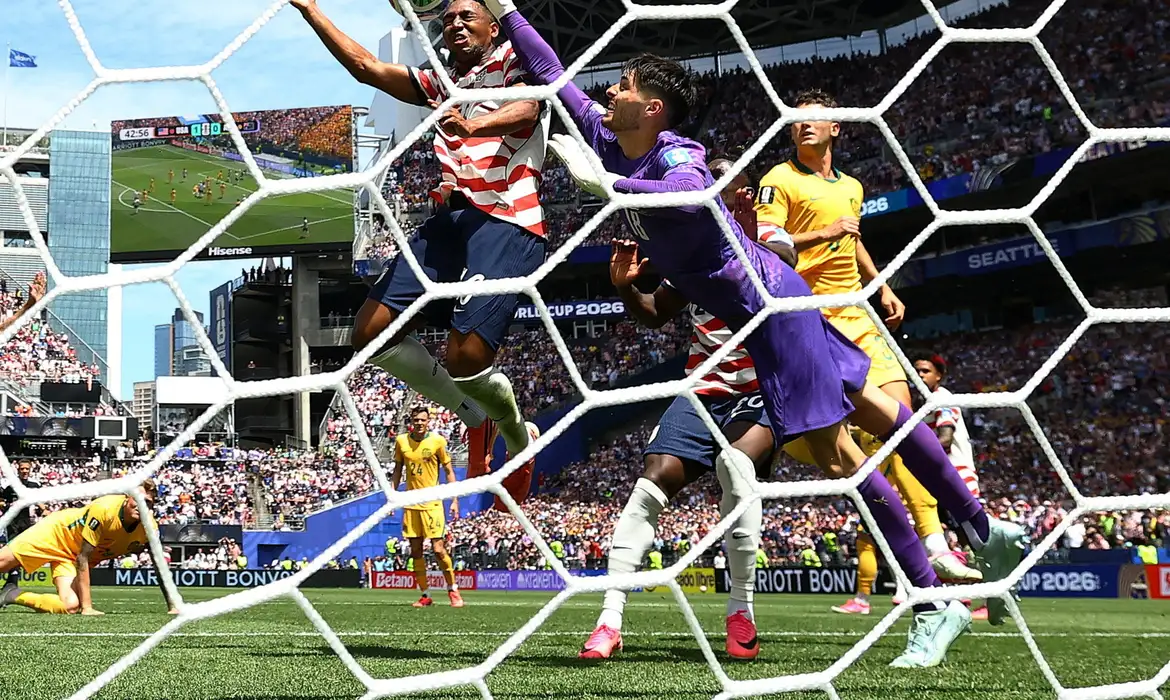 Soccer Football - FIFA World Cup 2026 - Group D - United States v Australia - Seattle Stadium, Seattle, Washington, U.S. - June 19, 2026 Alex Freeman of the U.S. scores their second goal REUTERS/Lee Smith     TPX IMAGES OF THE DAY
