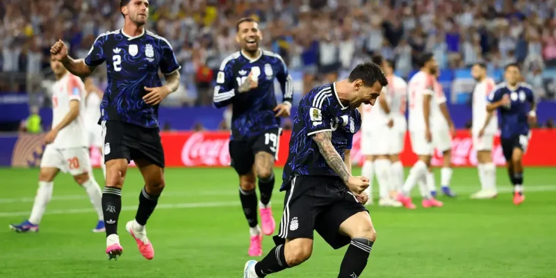 Lionel Messi, da Argentina, comemora ao marcar o terceiro gol da sua seleção contra a Jordânia
27 de junho de 2026
REUTERS/Hannah Mckay