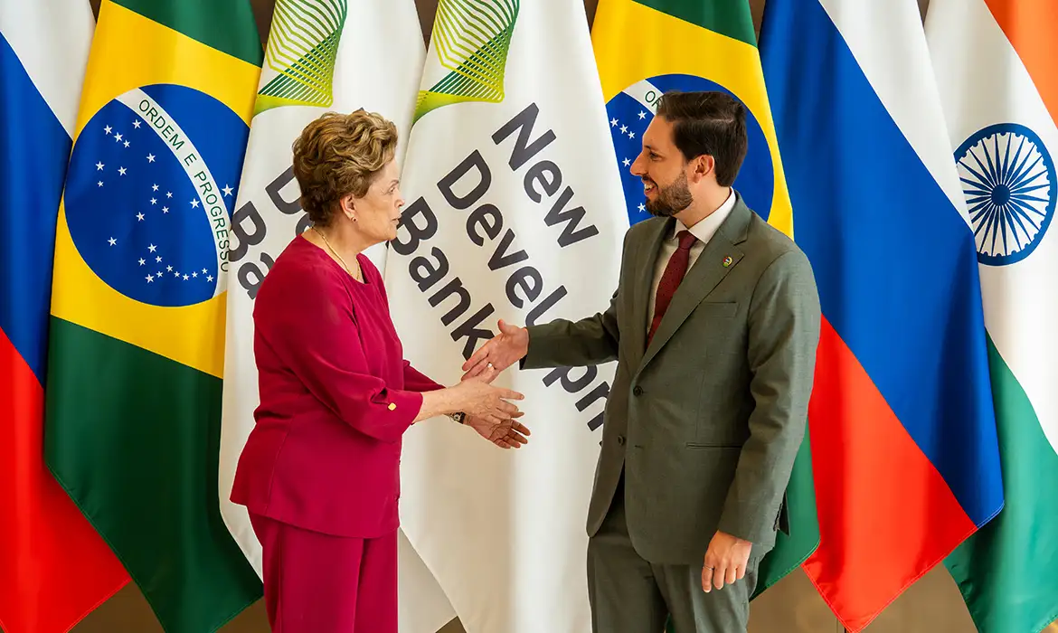 Xangai, 04/06/2026 -  O secretário executivo do Ministério da Cultura (MinC), Márcio Tavares, se encontrou com a presidenta do Novo Banco de Desenvolvimento (NDB) do BRICS, Dilma Rousseff. Foto: Tarcisio Boquady/ MinC