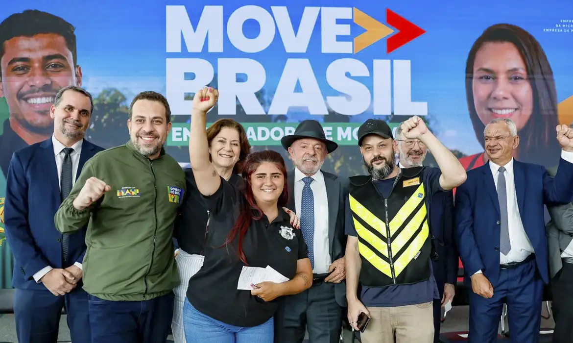 Brasília (DF), 12/06/2026 - Presidente da República, Luiz Inácio Lula da Silva, durante anúncio de linha de crédito para financiamento de motos para trabalhadores de aplicativos, no Palácio do Planalto. Foto: Ricardo Stuckert/PR