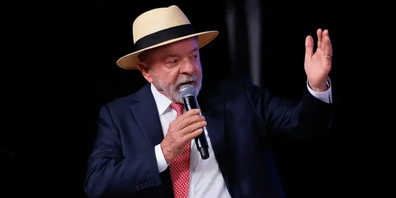 Rio de Janeiro (RJ), 22/06/2026 -O presidente da República, Luiz Inácio Lula da Silva, participa da cerimônia de anúncios de ampliação dos investimentos no âmbito da Nova Indústria Brasil (NIB), além de parceria entre BNDES e Petrobras para pesquisa sobre minerais críticos e estratégicos, no Teatro BNDES, centro da cidade.   Foto: Tânia Rêgo/Agência Brasil